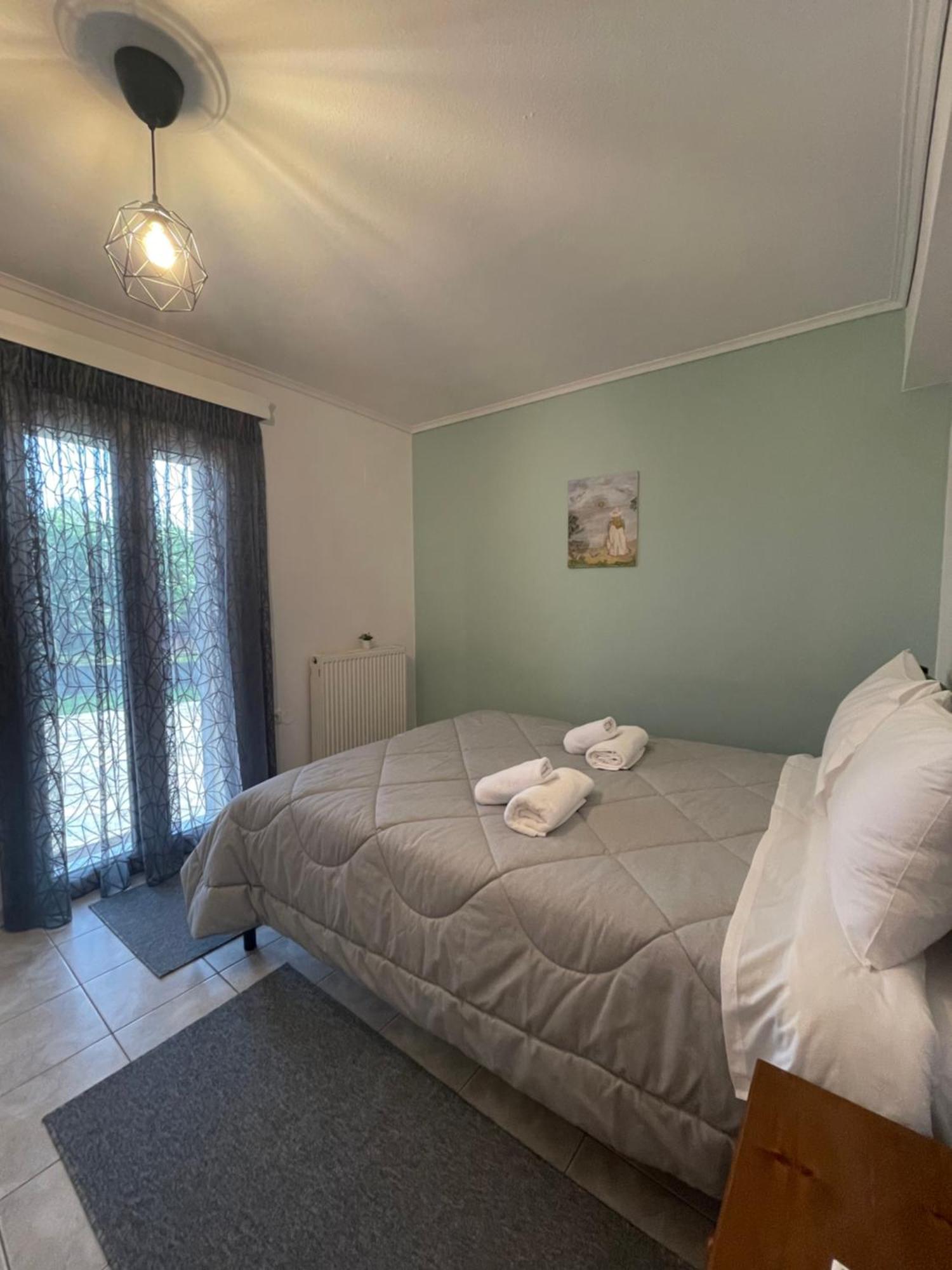 Flo'S Apartments Missolonghi Екстер'єр фото